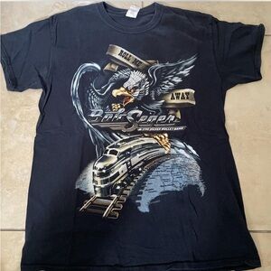 Roll me away eagle tee size M